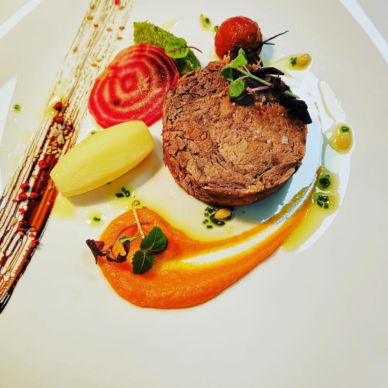 Logis Hotel Restaurant Les 2 Rives - A75, En Bordure De Riviere Banassac ภายนอก รูปภาพ