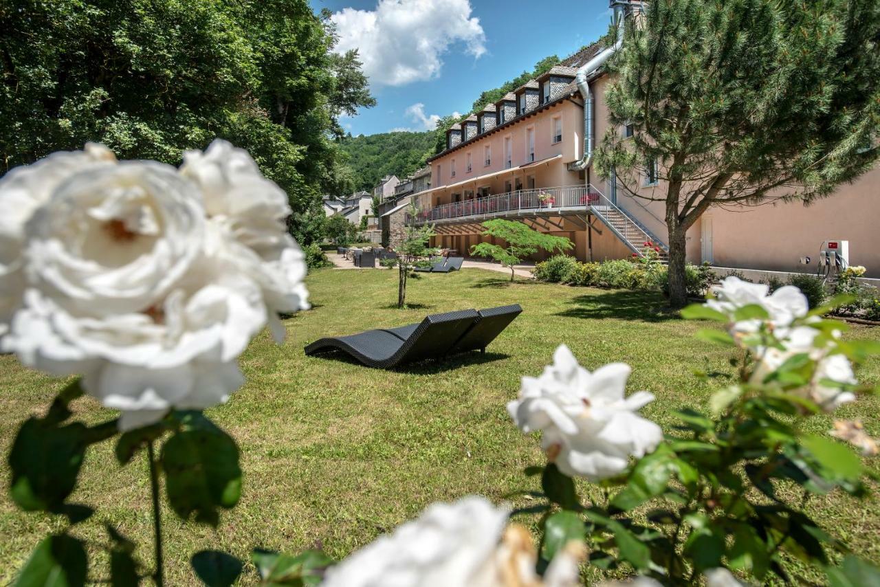 Logis Hotel Restaurant Les 2 Rives - A75, En Bordure De Riviere Banassac ภายนอก รูปภาพ